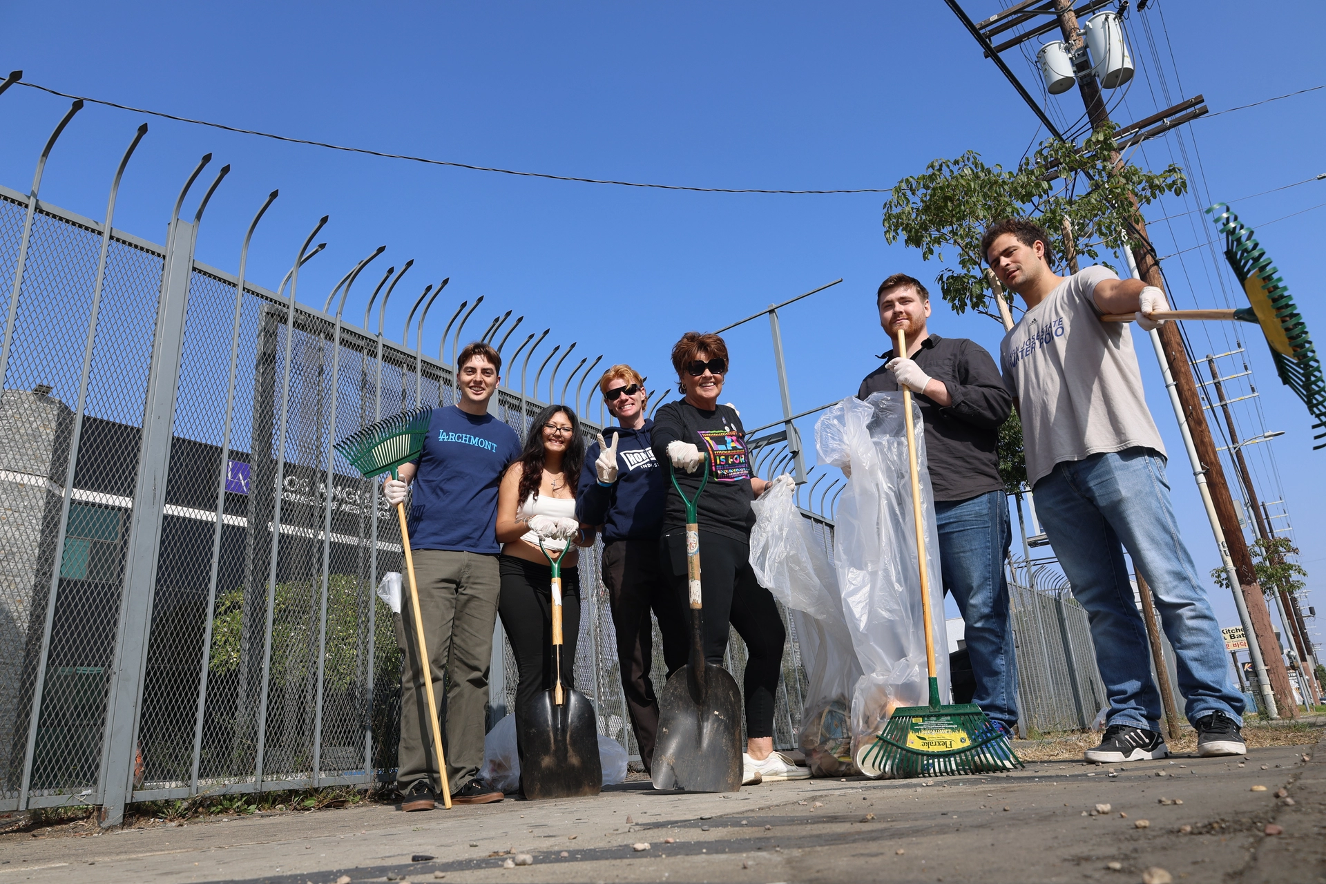 Tom LaBonge Day Of Service, LaBonge family cleaning up the community